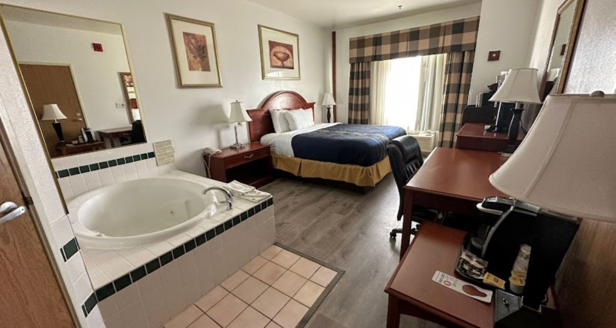 Accommodating Standard King Room