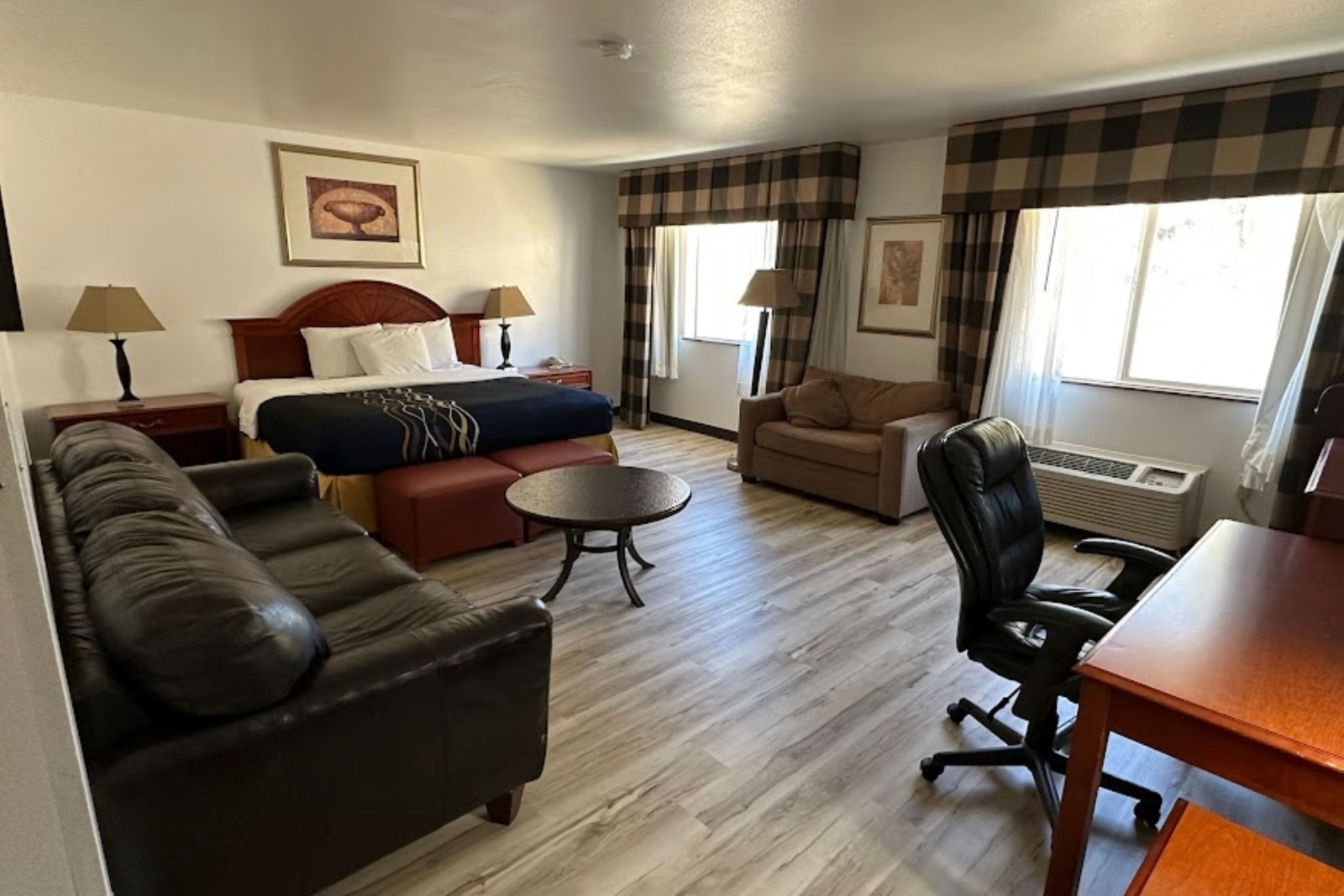 Accommodating Standard King Room